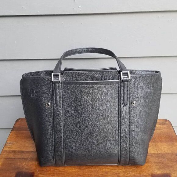 Gorgeous!  Cole Haan Grand Series Black Leather Handbag with Key Lock - Picture 12 of 15